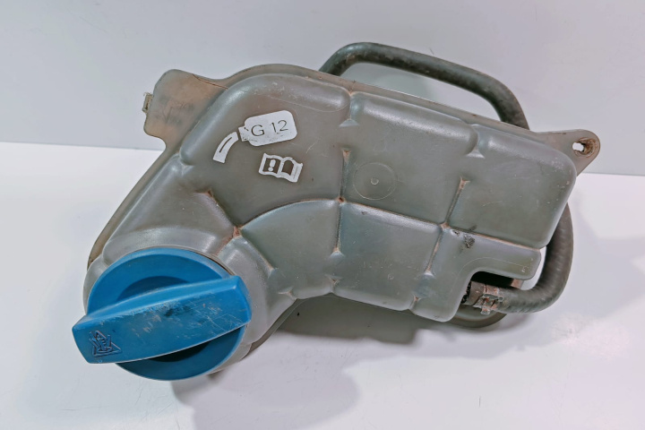 Vas expansiune 8E0121403a Audi A4 B7 [2004 - 2008]