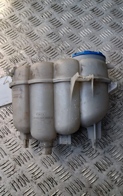 Vas expansiune 8W0121405E Audi A4 B9 [2015 - 2020] Sedan 2.0 TDI MT (190 hp) cod motor DETA , cod cu...