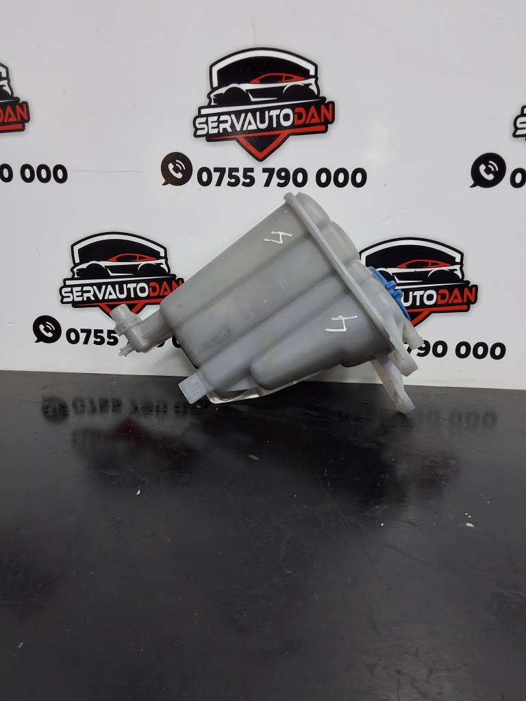 Vas expansiune Audi A5 (2007-2011) [8T3] 2.7 Motorina 2010, 8K0121405E