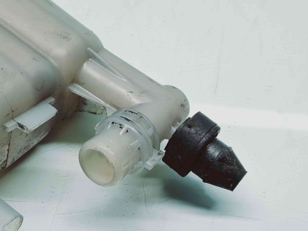 Vas expansiune Audi A5 Sportback (8TA) [Fabr 2009-2015] 8K0121403Q