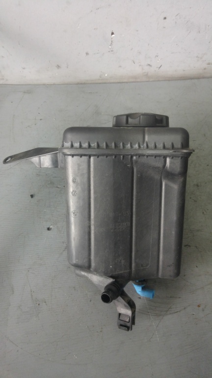 Vas expansiune bmw serie 5 f10 f11 17137601949-03