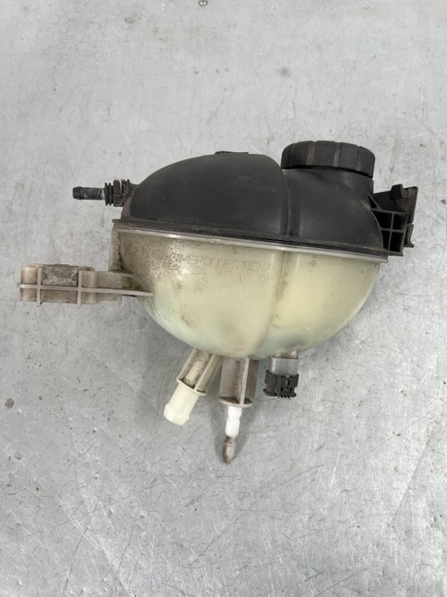 Vas expansiune MB C180 W204 Kompressor 5G-Tronic 156cp sedan 2010 (cod intern: 101363)