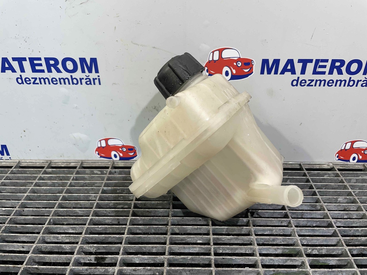 VAS EXPANSIUNE NISSAN QASHQAI PLUS2 1.5 DCI - (2010 2014)
