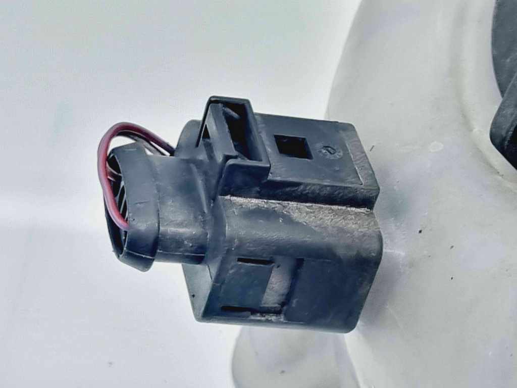 Vas expansiune Skoda Octavia 3 (5E3) [Fabr 2012-2020] 5Q0121407A
