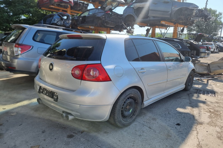Vas expansiune Volkswagen Golf 5 2004 HatchBack 1.6 FSI BAG