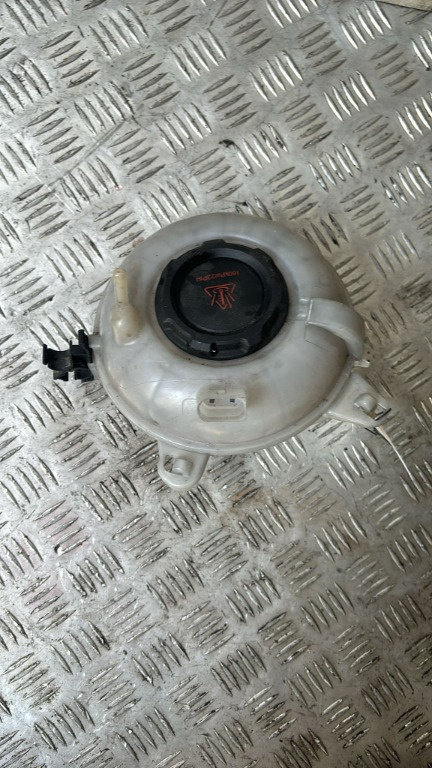Vas expansiune Vw Golf 7 variant 1.6 TDI cod motor DGT , transmisie automata an 2019 cod 5Q0121407G