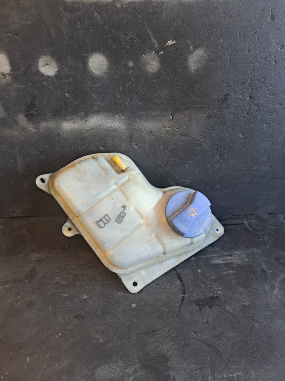 Vas expansiune Vw Passat, 2.0 TDI - COD 8D0121403L