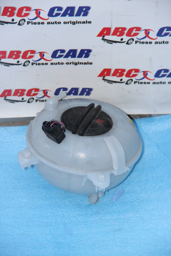 Vas expansiune VW Passat B8 1.4 TSI cod: 5Q0121407F model 2015