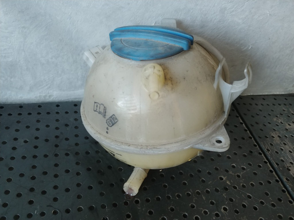 Vas expansiune vw touran seat altea 5p skoda octavia 2 vw caddy 3 golf 5 1k0121407a