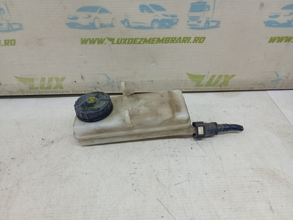 Vas lichid frana 0204224574 Citroen C4 [2004 - 2008] 1.4 benzina KFU