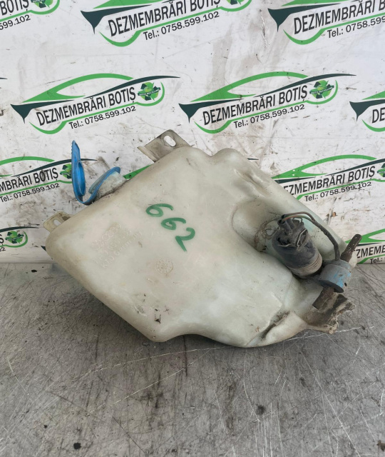 Vas lichid parbriz 1HO 955 453 Volkswagen VW Golf 3 [1991 - 1998] wagon 1.6 MT (100 hp)