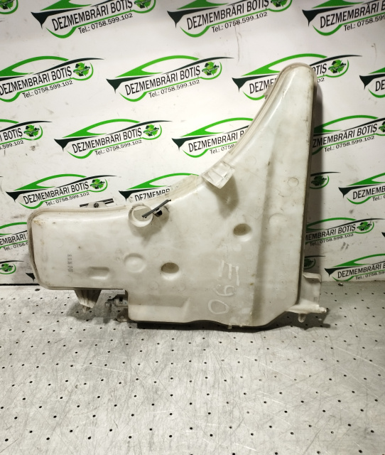 Vas lichid parbriz 61677157146-04 BMW Seria 3 E90/E91/E92/E93 [2004 - 2010] Touring wagon 320d MT (163 hp)
