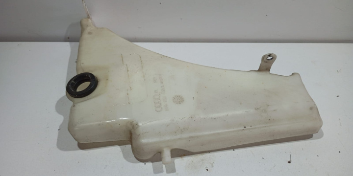 Vas lichid parbriz 8T0955453B Audi A5 8T [2007 - 2011]