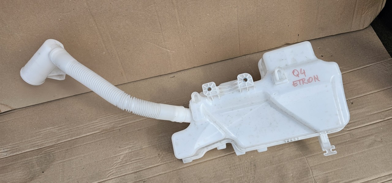 Vas lichid parbriz Audi Q4 E-Tron 2021 2022 2023