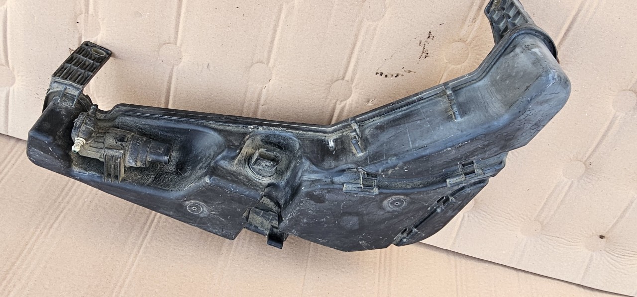 Vas lichid parbriz AUDI Q5 8R 2010 2011 2012 2013 2014