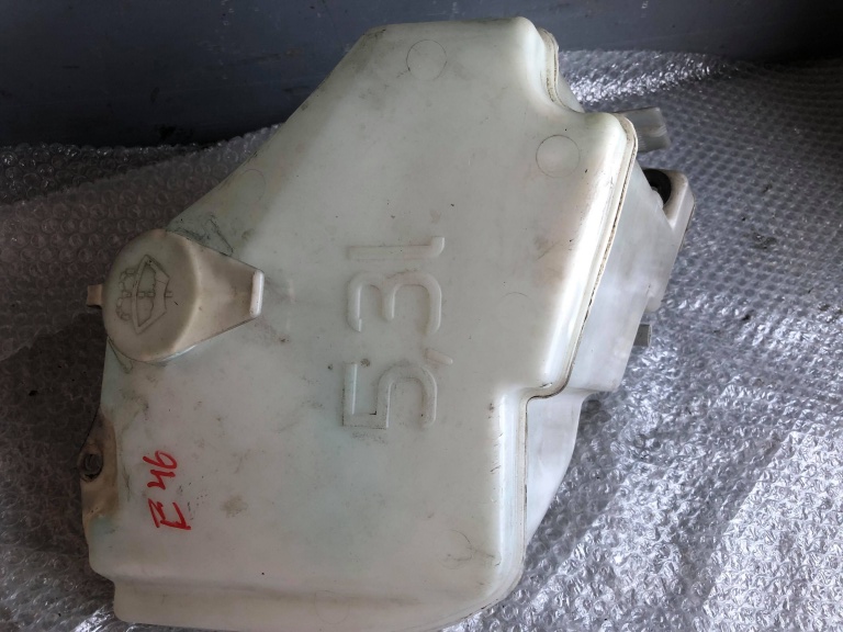 Vas lichid parbriz bmw serie 3 e46 model cu xenon e13010016