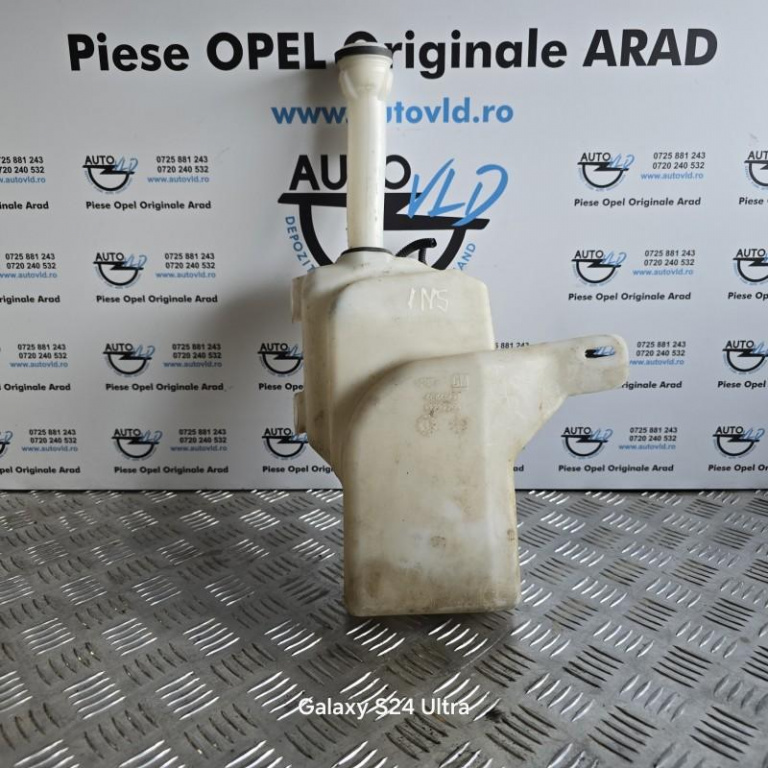 Vas lichid parbriz cu senzor nivel antigel Opel Insignia A Country Tourer 2013-2017 132277295