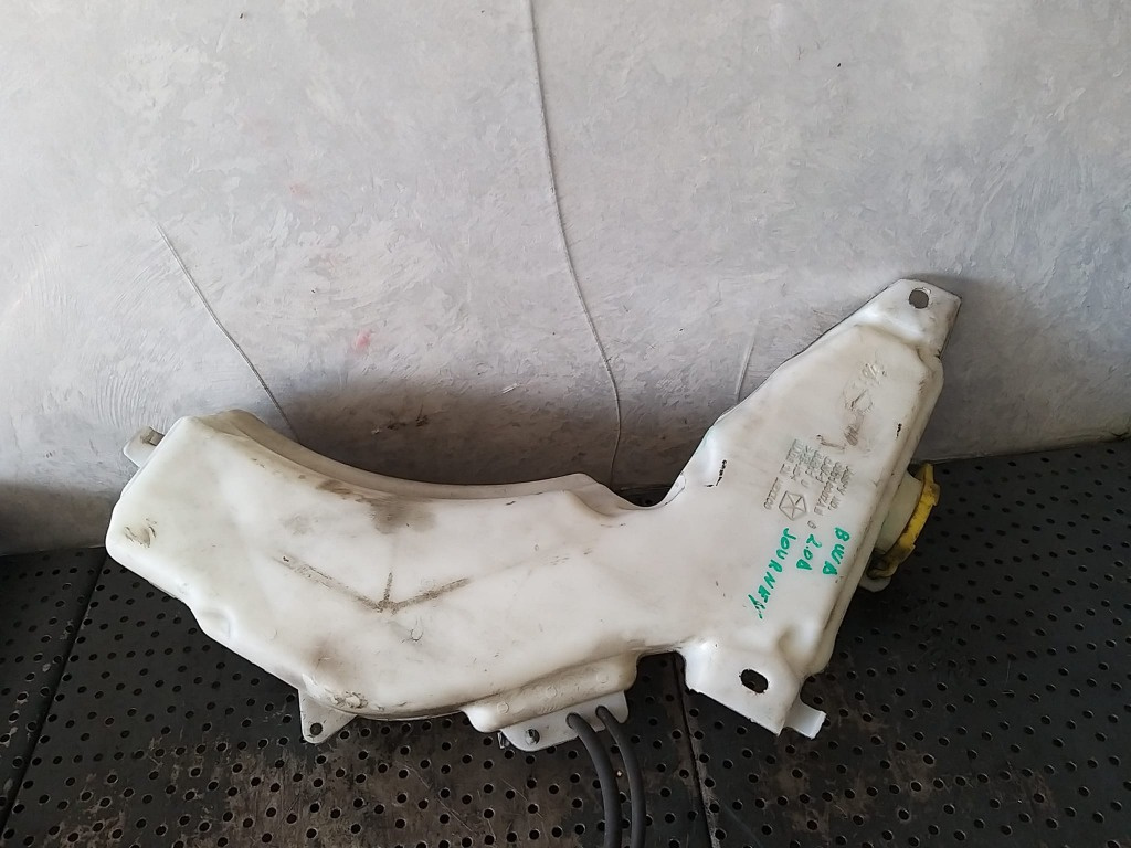 Vas lichid parbriz dodge journey 05116307ab