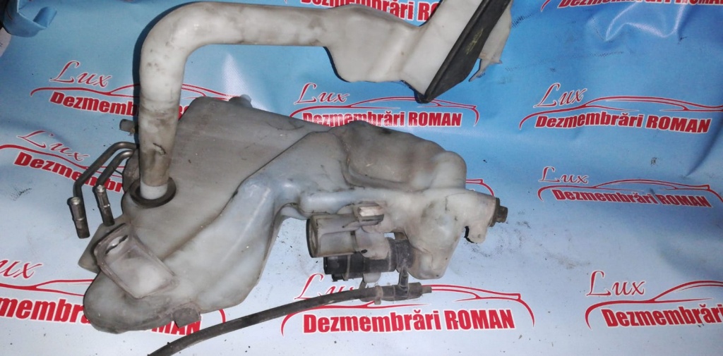 Vas lichid parbriz mercedes E class w211 motor 2.7