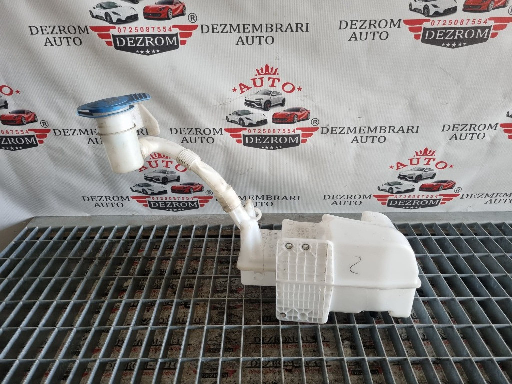 Vas lichid parbriz original VW Jetta 4 Facelift cod piesa : 5C6955453Q