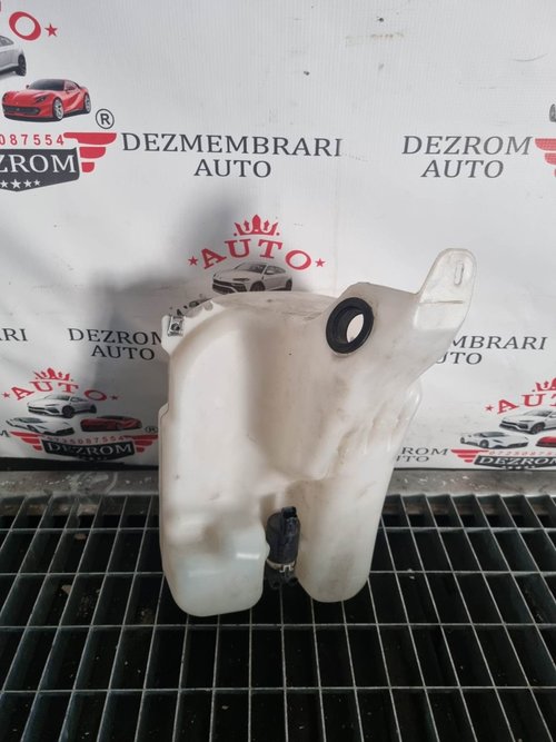 Vas lichid parbriz Renault Fluence 1.6i cod piesa : 289105387R
