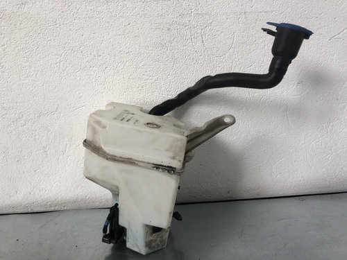 Vas lichid parbriz strop gel Volvo V70 2.4D Manual, 175cp sedan 2010 (cod intern: 84157)