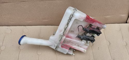 Vas lichid parbriz Toyota Aygo / Citroen C1 / Peugeot 107 2005 2006 2007 2008