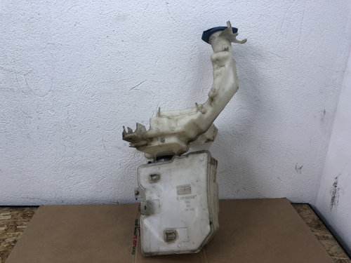 Vas lichid parbriz VW Passat Variant 2.0 TDI, BMP, Automat DSG KMX sedan 2008 (3C0955453)