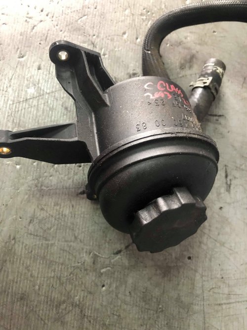 Vas lichid servo 2.2 cdi mercedes c-class w203 a2034600083