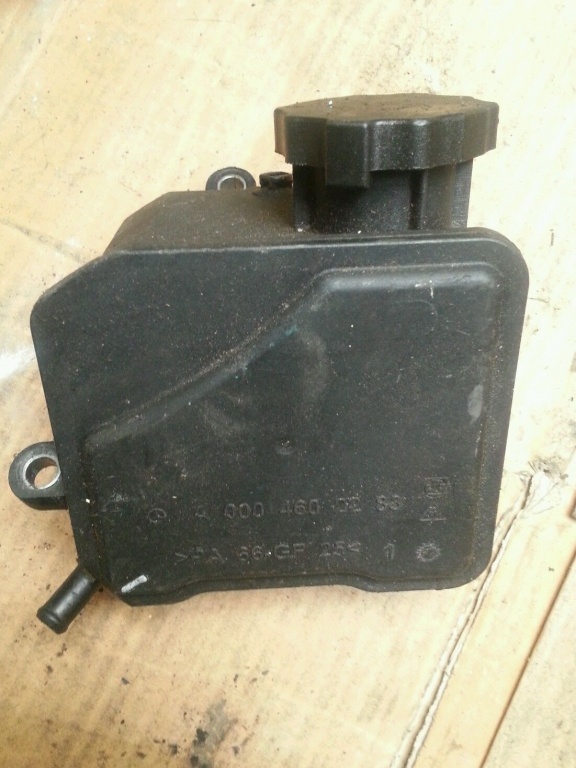 Vas lichid servo directie Mercedes ML320 CDI W164 A0004602283