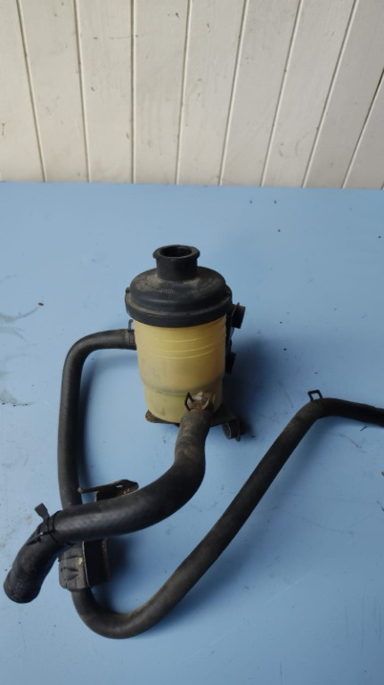 Vas lichid servo Hyundai Santa Fe 2.7 G6EA 2007 Cod : 57561-2B300