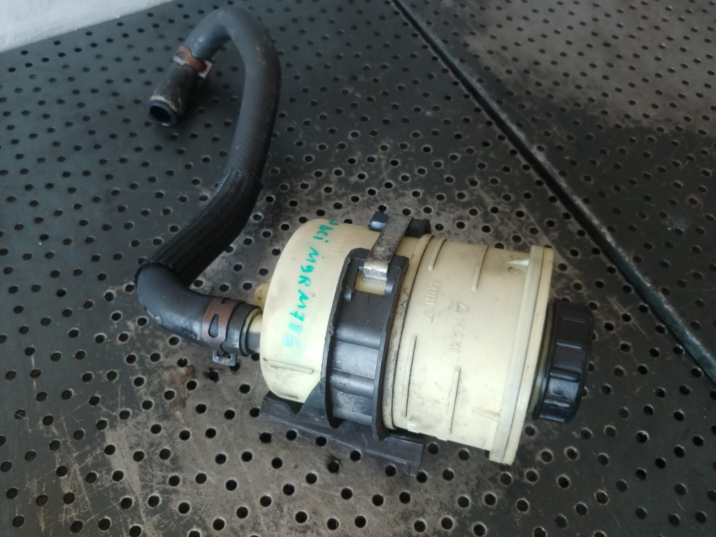 Vas lichid servodirectie 2.0 dci m9r renault trafic 2 7700782884