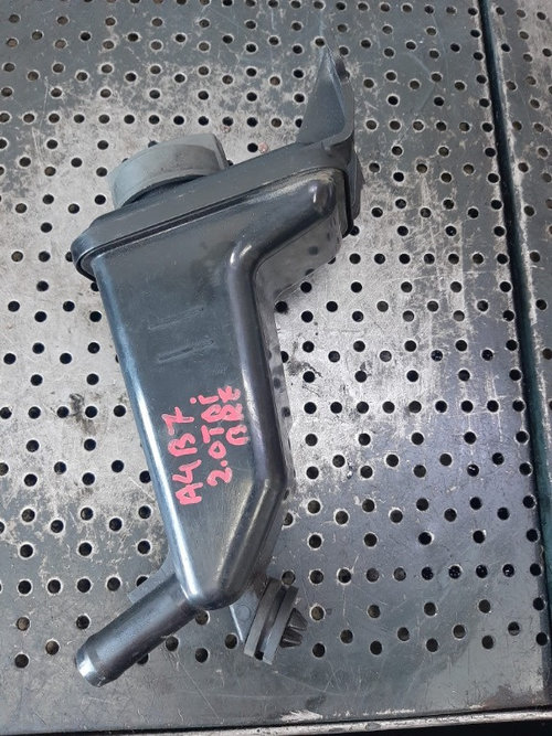Vas lichid servodirectie 2.0 tdi audi a4 b7 8e0422373b