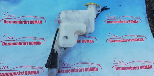 Vas rezervor lichid parbriz Jeep Compass 1 facelift motor 2.2crd cdi 100kw 136cp om651 2011
