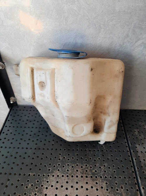 Vas rezervor spalator parbriz 1.9 vw passat b4 1994 3a0955453b