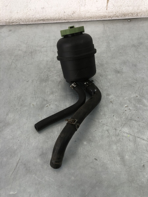 Vas servo VW Crafter 2.5 TDI Manual, 136hp sedan 2008 (9064600083)