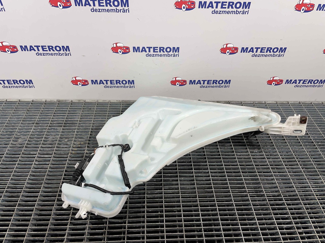 VAS SPALATOR BMW SERIA 3 F 30 SERIA 3 F 30 - - (2011 2018)
