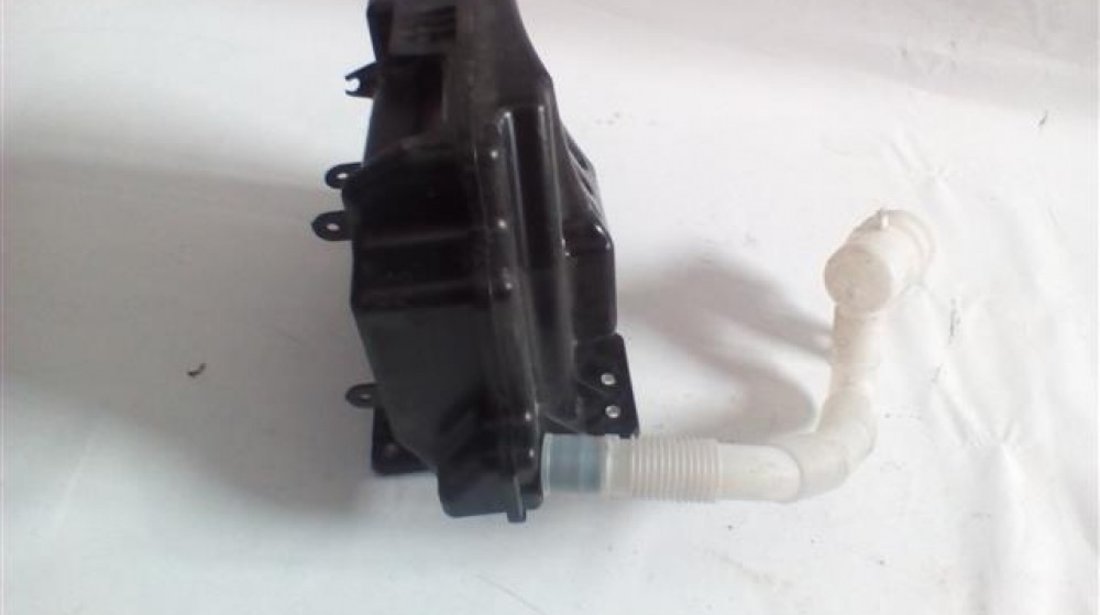 Vas Spalator Parbriz Volkswagen Golf 5 An 2004-2009