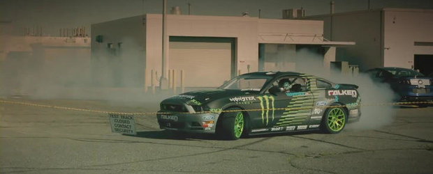 Vaughn Gittin Jr ne propune un tur in pasi de drift al fabricii Ford