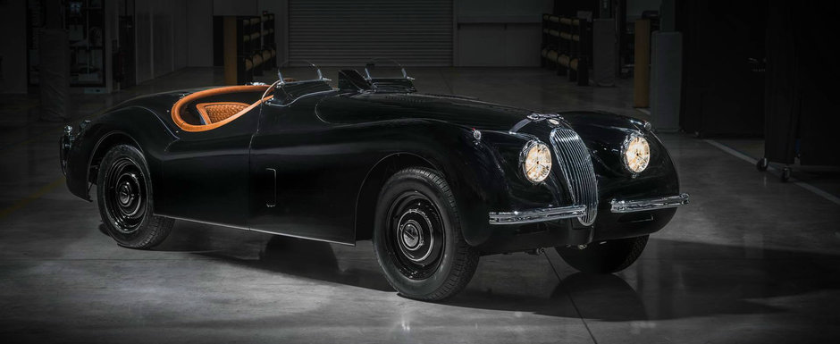 Vechea masina i-a fost restaurata complet de Jaguar. Totul a durat 11 luni si 2700 de ore de munca Vechea masina i-a fost restaurata complet de Jaguar. Totul a durat 11 luni si 2700 de ore de munca
