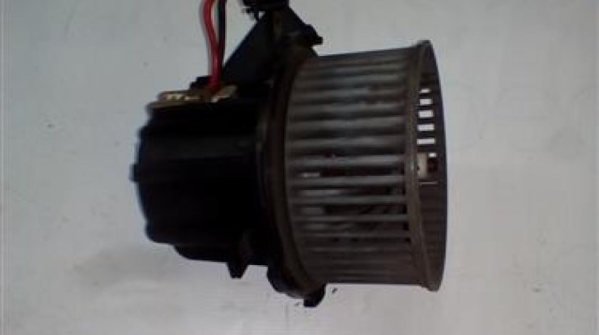 Ventilator aeroterma Audi A4 8K An 2008 2009 2010 2011 2012 2013 2014 2015 2016 cod 8K1820021