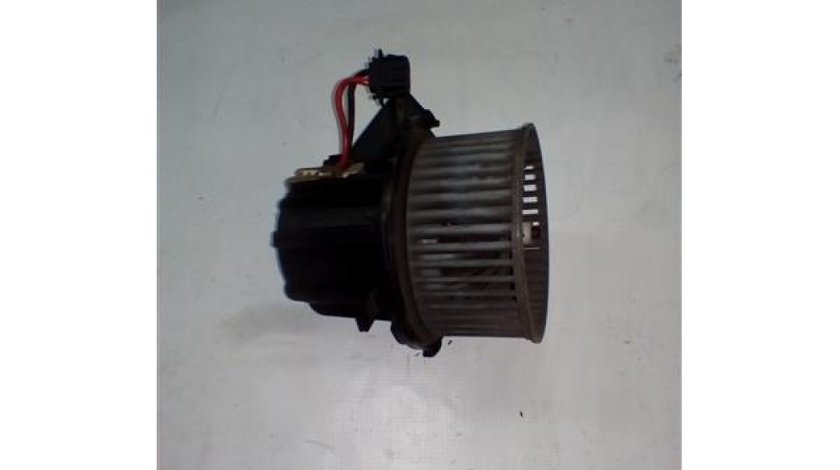 Ventilator aeroterma Audi A4 8K An 2008 2009 2010 2011 2012 2013 2014 2015 2016 cod 8K1820021