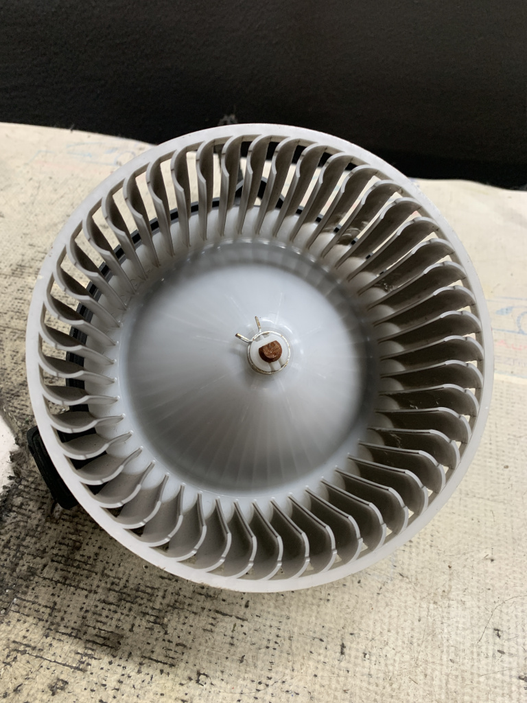 Ventilator aeroterma bord Mazda 3 - Motorina 2015, HB111EG2103