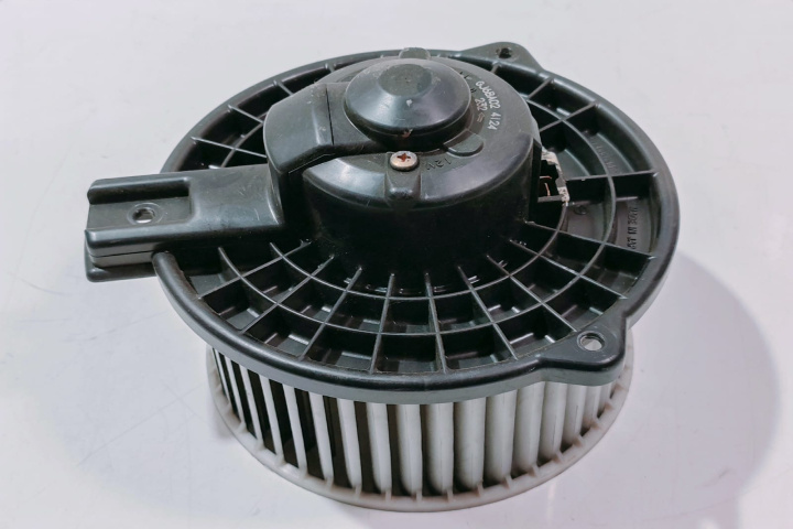 Ventilator Aeroterma Habitaclu 8940000 Mazda 5 CR [2005 - 2008]