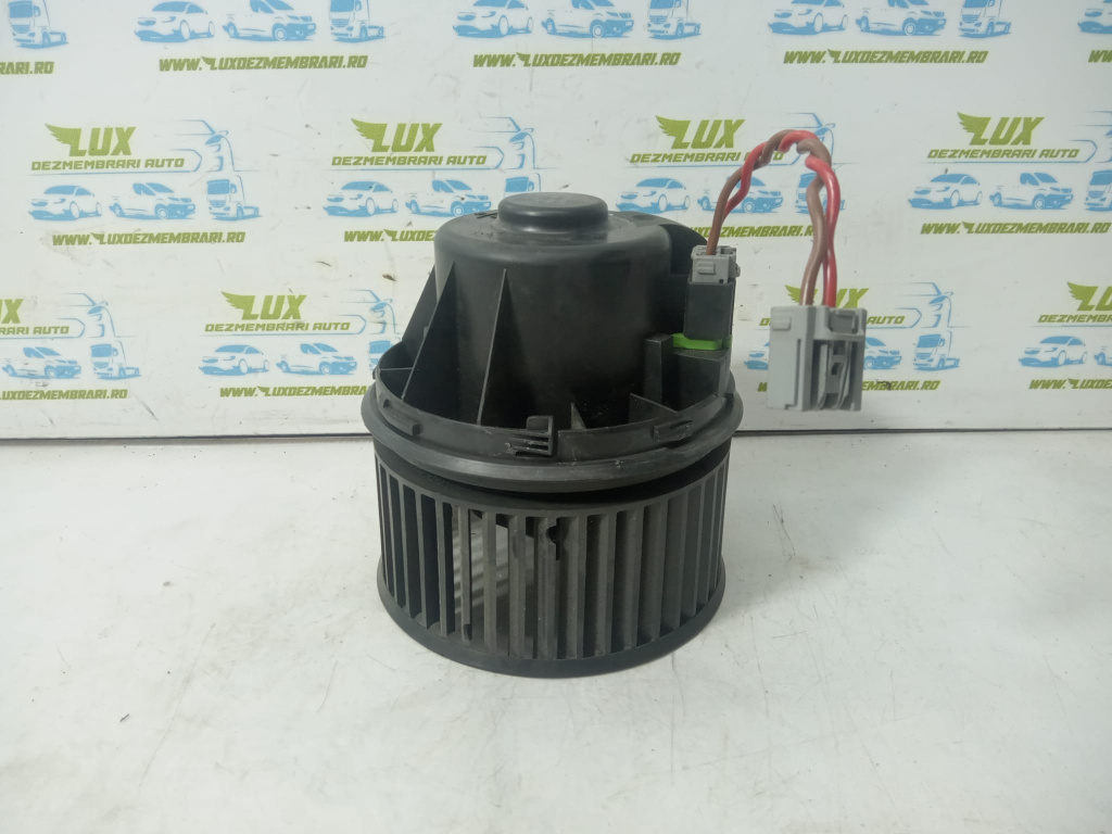 Ventilator aeroterma habitaclu av6n-18456-aa 1.6 tdci T3DA Ford Focus 3 [2011 - 2015]