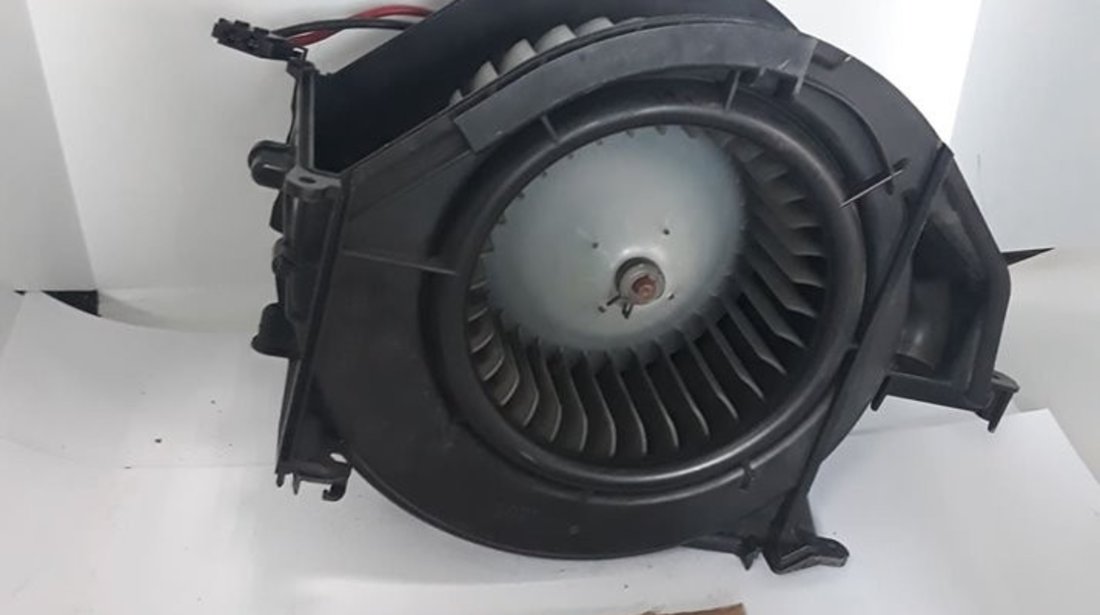 Ventilator bord / habitaclu Audi A6 4F C6 2003-2010 de pe masina cu volan pe stanga