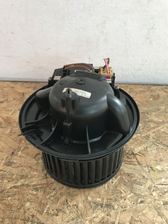 Ventilator bord Passat B6 sedan 2006 (3C0907521)