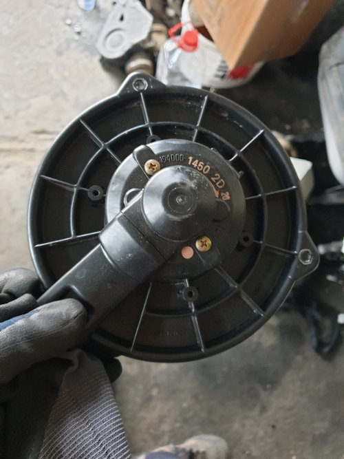 Ventilator Bord Toyota Rav 4 2.0 d D4D 2001-2006