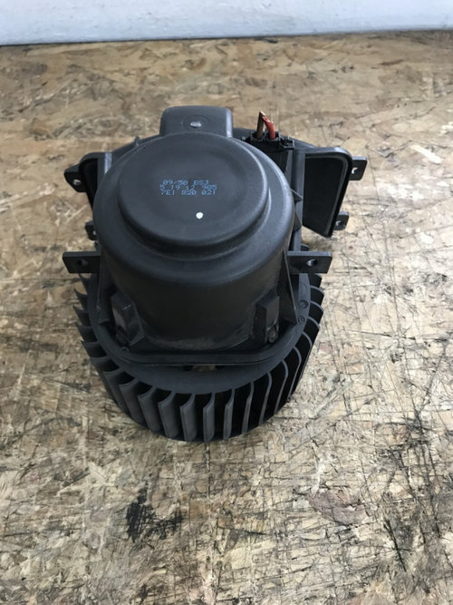 Ventilator bord VW T5 2.0TDI , Automat DSG sedan 2012 (7E1820021)