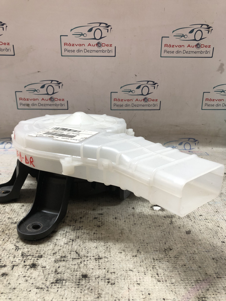 Ventilator dreapta Citroen C4 Grand Picasso 1.6 Motorina 2015, 9675403380